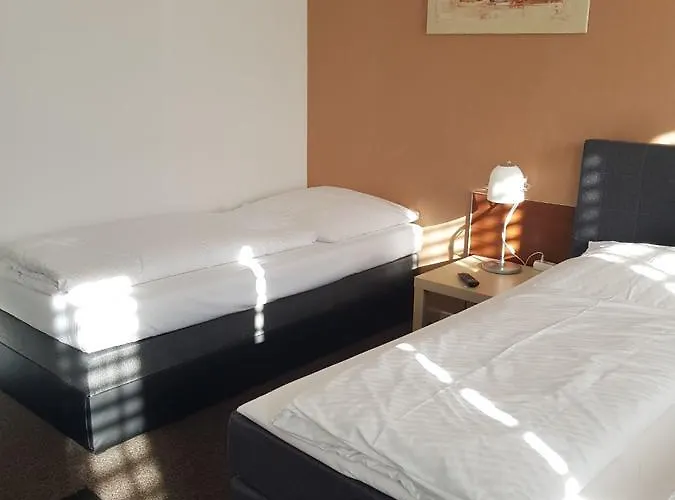 Wandsbek Hotel *